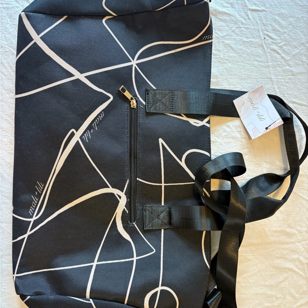 Mali + Lili Black and White Tote Bag NWT